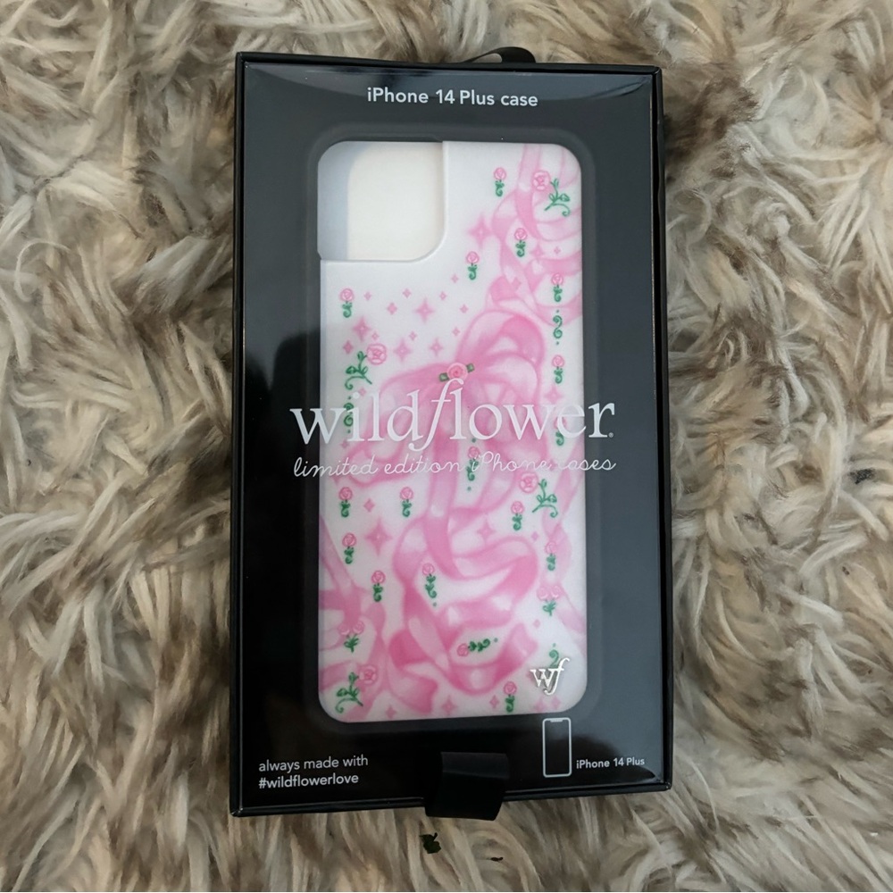 ✨ Wildflower iPhone 14 Plus Case – Brand New in Packaging ✨